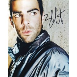 Zachary Quinto signed photo 10x8 (Heroes)